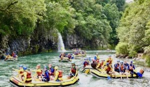 safety-briefing-white-water-rafting